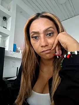 Snapshot of salome_drasin chatting on January 6, 2026, 12:09 pm salome drasin online show from January 6, 2026, 12:09 pm