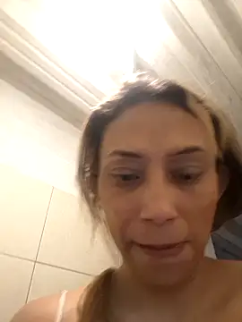 Snapshot of salome_drasin chatting on April 15, 2026, 10:21 pm salome drasin online show from April 15, 2026, 10:21 pm