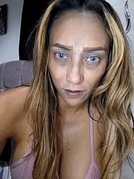 Snapshot of salome_drasin chatting on May 8, 2026, 11:21 pm salome drasin online show from May 8, 2026, 11:21 pm