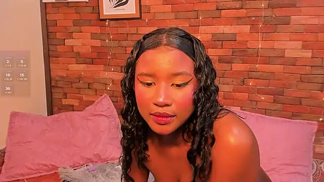 Snapshot of emmamillher chatting on February 27, 2025, 9:58 pm emmamillher online show from February 27, 2025, 9:58 pm