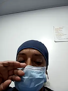 Snapshot of yaz_guzman chatting on December 8, 2024, 2:07 am yaz guzman online show from December 8, 2024, 2:07 am