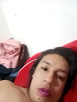Snapshot of yaz_guzman chatting on December 9, 2024, 7:50 am yaz guzman online show from December 9, 2024, 7:50 am