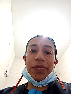 Snapshot of yaz_guzman chatting on January 12, 2025, 1:58 pm yaz guzman online show from January 12, 2025, 1:58 pm