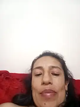 Snapshot of yaz_guzman chatting on January 16, 2025, 6:35 am yaz guzman online show from January 16, 2025, 6:35 am