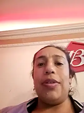 Snapshot of yaz_guzman chatting on January 19, 2025, 5:05 am yaz guzman online show from January 19, 2025, 5:05 am