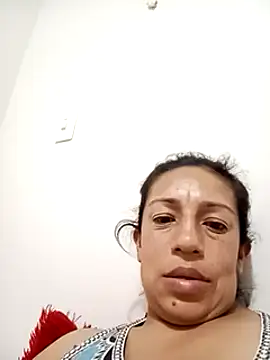 Snapshot of yaz_guzman chatting on February 1, 2025, 11:21 am yaz guzman online show from February 1, 2025, 11:21 am