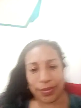 Snapshot of yaz_guzman chatting on February 13, 2025, 5:01 pm yaz guzman online show from February 13, 2025, 5:01 pm