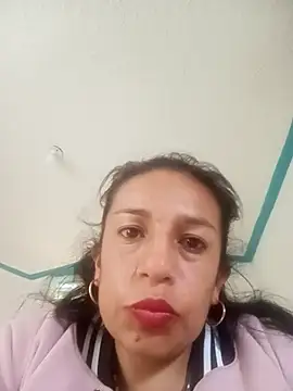 Snapshot of yaz_guzman chatting on September 15, 2025, 7:14 pm yaz guzman online show from September 15, 2025, 7:14 pm