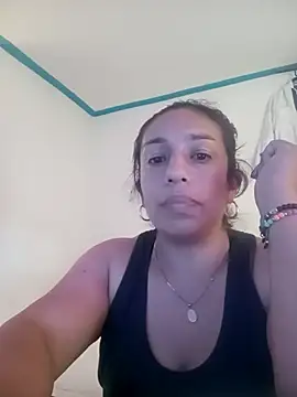 Snapshot of yaz_guzman chatting on September 22, 2025, 8:55 pm yaz guzman online show from September 22, 2025, 8:55 pm