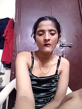 Snapshot of BabySlimmy10 chatting on December 5, 2025, 6:15 pm BabySlimmy10 online show from December 5, 2025, 6:15 pm