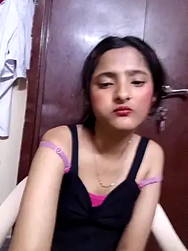 Snapshot of BabySlimmy10 chatting on February 27, 2026, 6:19 pm BabySlimmy10 online show from February 27, 2026, 6:19 pm