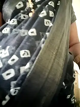 Cute-chinny online show from January 21, 2025, 2:37 pm