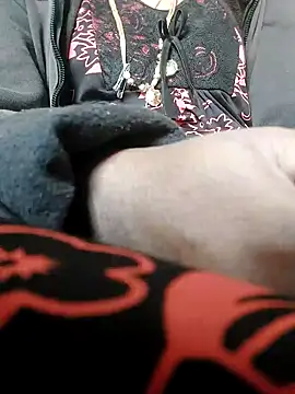 Cute-chinny online show from January 25, 2025, 1:54 am