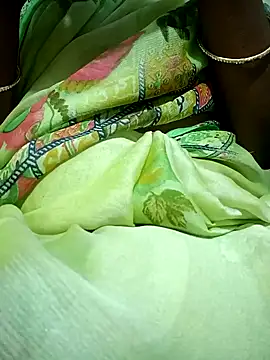 Cute-chinny online show from February 5, 2025, 5:53 pm