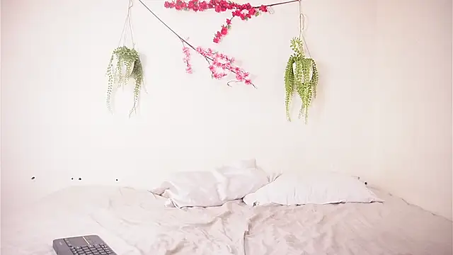 Snapshot of Doll4you_ chatting on November 27, 2025, 7:49 pm Doll4you online show from November 27, 2025, 7:49 pm