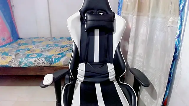 danilo302209 online show from February 4, 2025, 4:29 pm