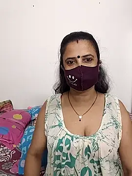 Cute-manisha online show from April 9, 2026, 3:17 am