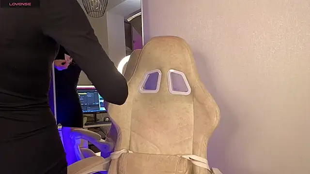 Snapshot of Maddy_Garcia chatting on January 27, 2025, 4:54 pm Maddy Garcia online show from January 27, 2025, 4:54 pm