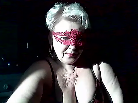 Lisa Suzie online show from March 25, 2026, 2:34 pm