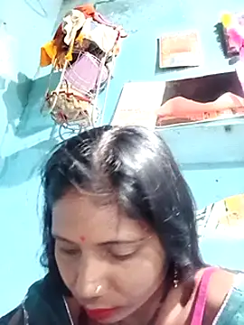 Snapshot of Kajal__Mehra chatting on March 18, 2025, 9:32 pm Kajal Mehra online show from March 18, 2025, 9:32 pm