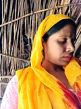 Snapshot of Kajal__Mehra chatting on March 21, 2025, 9:34 am Kajal Mehra online show from March 21, 2025, 9:34 am