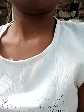 Snapshot of Kajal__Mehra chatting on October 22, 2025, 8:47 am Kajal Mehra online show from October 22, 2025, 8:47 am