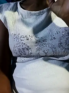 Snapshot of Kajal__Mehra chatting on November 18, 2025, 4:22 pm Kajal Mehra online show from November 18, 2025, 4:22 pm