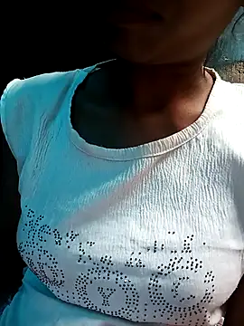 Snapshot of Kajal__Mehra chatting on November 22, 2025, 10:47 am Kajal Mehra online show from November 22, 2025, 10:47 am