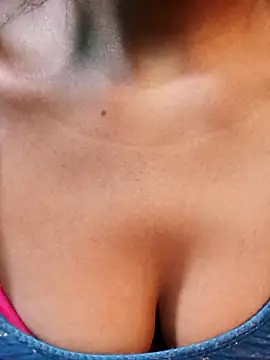 Snapshot of Kajal__Mehra chatting on December 1, 2025, 5:45 am Kajal Mehra online show from December 1, 2025, 5:45 am