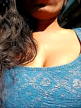 Snapshot of Kajal__Mehra chatting on December 17, 2025, 7:47 am Kajal Mehra online show from December 17, 2025, 7:47 am