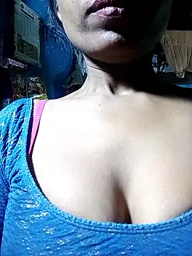 Snapshot of Kajal__Mehra chatting on December 22, 2025, 3:31 pm Kajal Mehra online show from December 22, 2025, 3:31 pm