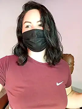 Aiunii1 online show from November 15, 2025, 1:18 pm