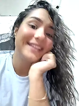 Snapshot of BrendaGirs chatting on February 19, 2025, 2:23 am BrendaGirs online show from February 19, 2025, 2:23 am