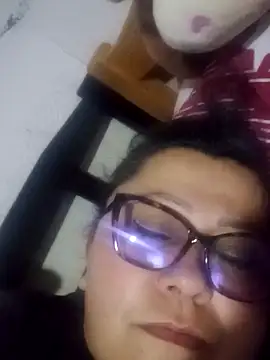 Darly Gomez online show from December 23, 2024, 1:29 am