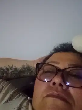 Darly Gomez online show from March 21, 2025, 3:33 am