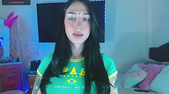 Snapshot of karla_zambrano chatting on February 17, 2025, 7:04 am karla zambrano online show from February 17, 2025, 7:04 am