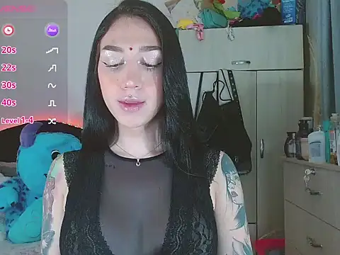 Snapshot of karla_zambrano chatting on March 8, 2025, 2:23 am karla zambrano online show from March 8, 2025, 2:23 am