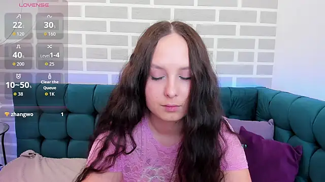 BeatriceReeves online show from May 8, 2026, 1:11 am