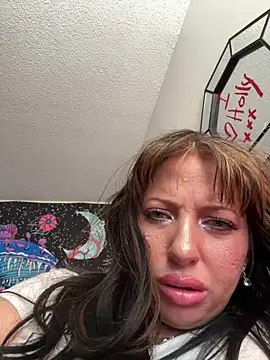 Snapshot of Hollyhudson123 chatting on January 6, 2025, 8:39 pm Hollyhudson123 online show from January 6, 2025, 8:39 pm