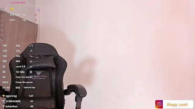 Snapshot of aggy_castel chatting on December 22, 2024, 10:47 pm aggy castel online show from December 22, 2024, 10:47 pm