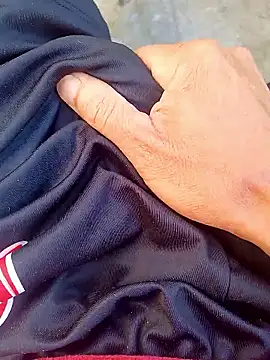 paubabando  online show from December 19, 2025, 9:38 am