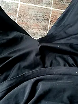 Snapshot of paubabando_ chatting on January 8, 2026, 9:33 am paubabando online show from January 8, 2026, 9:33 am