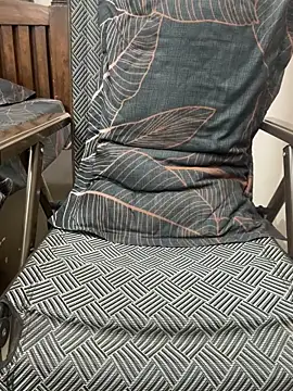 Snapshot of HoneyBearCpl chatting on February 22, 2026, 4:05 pm HoneyBearCpl online show from February 22, 2026, 4:05 pm