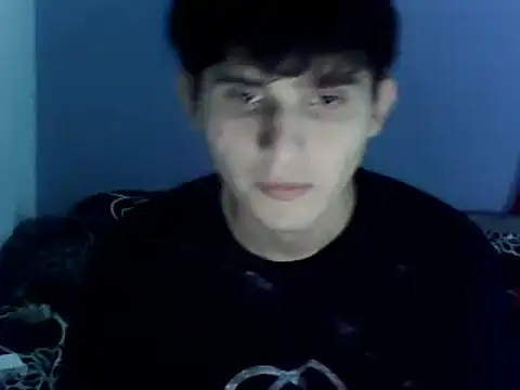 Snapshot of Charley_quin chatting on December 13, 2024, 12:31 am Charley quin online show from December 13, 2024, 12:31 am