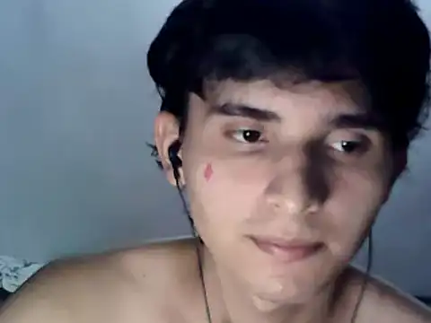 Snapshot of Charley_quin chatting on February 16, 2025, 11:37 pm Charley quin online show from February 16, 2025, 11:37 pm