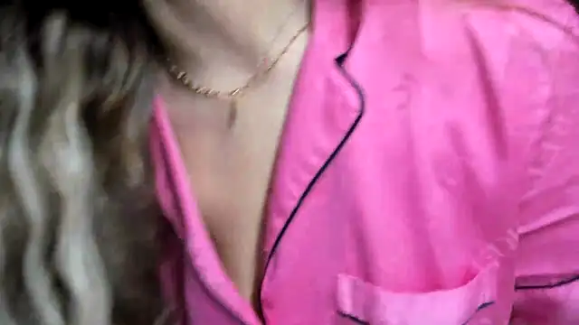 Snapshot of jennifer838 chatting on April 20, 2026, 8:39 am jennifer838 online show from April 20, 2026, 8:39 am
