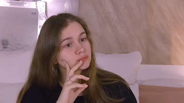 Snapshot of EllieHayes chatting on March 5, 2026, 1:12 am EllieHayes online show from March 5, 2026, 1:12 am