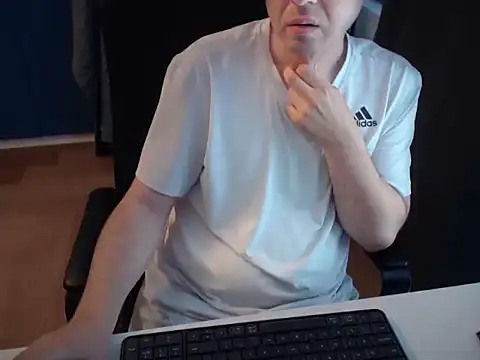 CuteMan33 online show from July 10, 2026, 3:03 pm