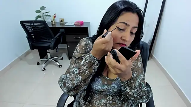 Adele Sweett online show from February 20, 2025, 12:15 pm