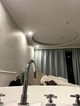 Snapshot of ChuChu1991 chatting on November 30, 2025, 11:58 am ChuChu1991 online show from November 30, 2025, 11:58 am